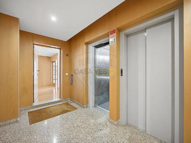 Apartamento alugar em Porto, Lordelo Do Ouro