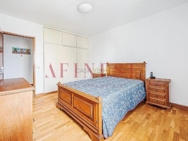 Apartamento alugar em Quinta do Lambert, Lisboa