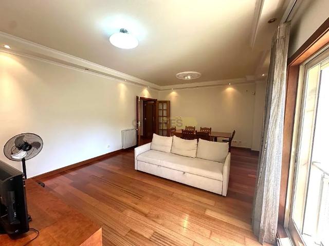Apartamento alugar em Ameixoeira, Lisboa