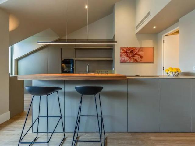 Apartamento alugar em Mercês, Lisboa
