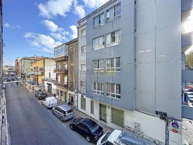 Apartamento alugar em Jardins do Cristo Rei, Santiago Dos Velhos