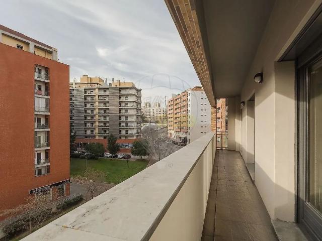 Apartamento alugar em Colinas do Cruzeiro, Odivelas