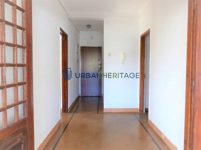 Apartamento alugar em Célula C, Lisboa