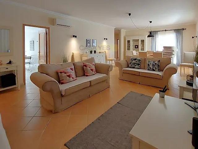 Apartamento alugar em Quarteira, Loulé