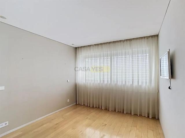 Apartamento alugar em Pinheiro Manso, Porto