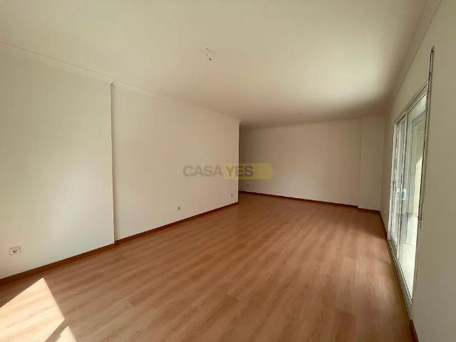 Apartamento alugar em Rio Maior, Santarém