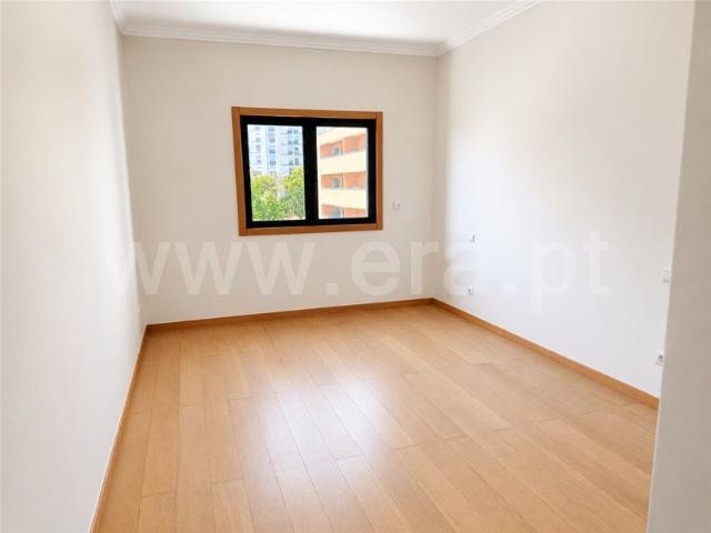 Apartamento alugar em Quinta dos Castelos, Oeiras