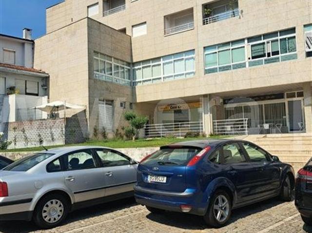 Apartamento alugar em Conjunto Urbano da Ribeira, Porto