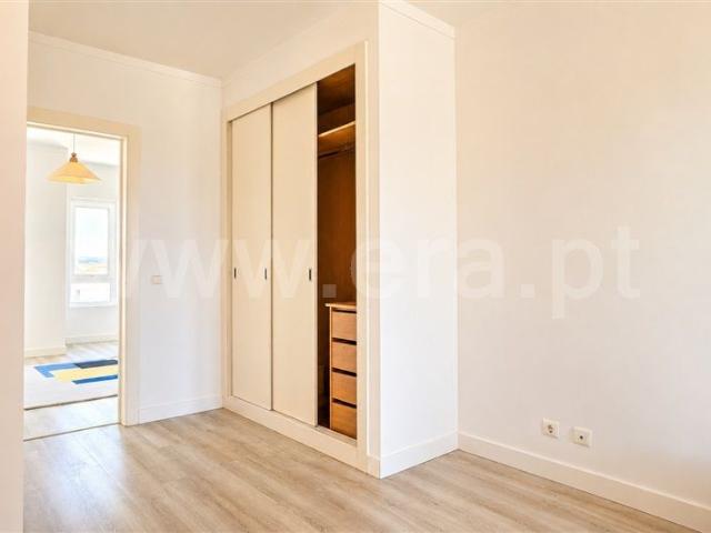 Apartamento alugar em Ferrel, Peniche