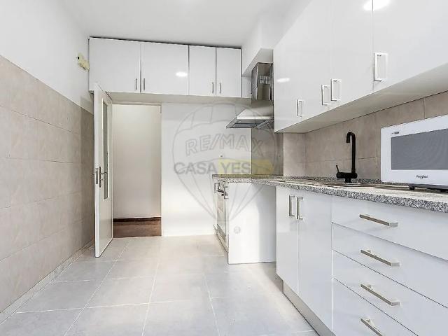 Apartamento alugar em Núcleo Urbano Histórico de Oeiras, Oeiras