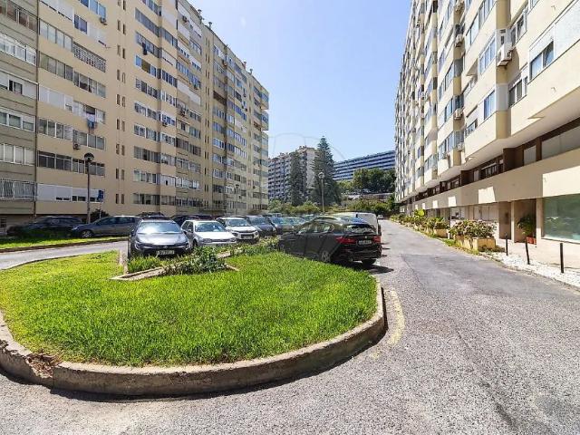 Apartamento alugar em Núcleo Urbano Histórico de Oeiras, Oeiras