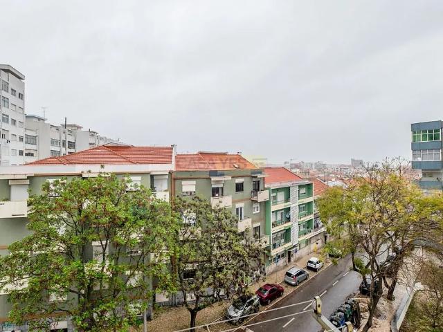 Apartamento alugar em Caranguejais, Almada