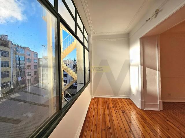 Apartamento alugar em Bairro das Novas Nações, Lisboa