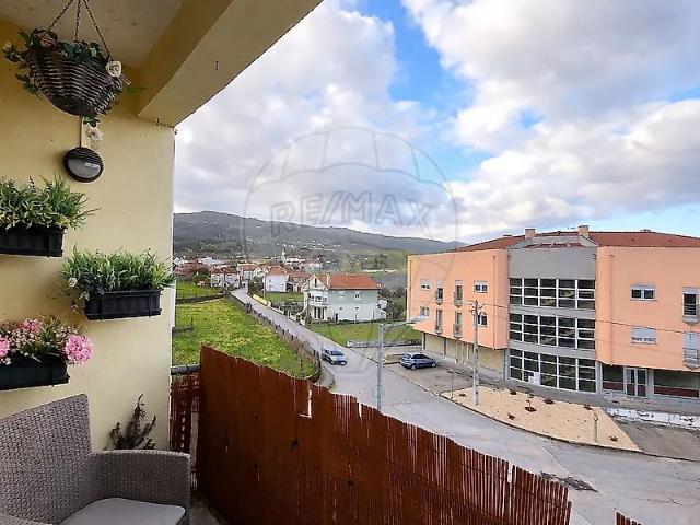 Apartamento alugar em Campo de Besteiros, Tondela