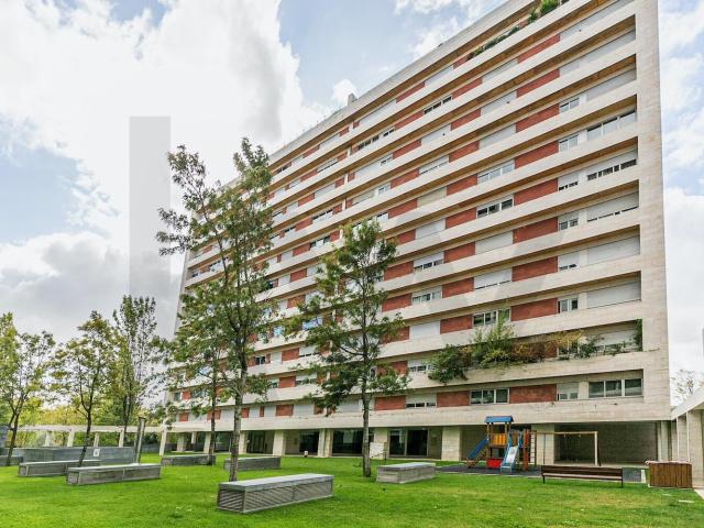 Apartamento alugar em Alta de Lisboa, Lisboa