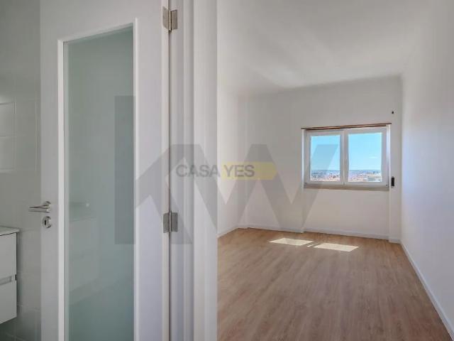 Apartamento alugar em Alembrança, Almada