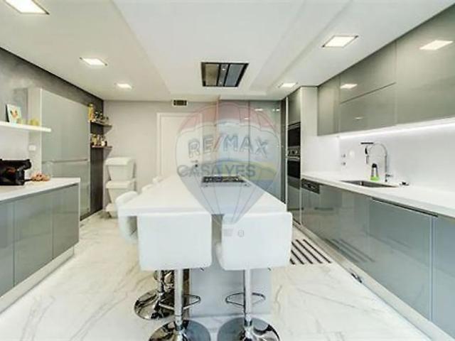 Apartamento alugar em Espargal, Oeiras