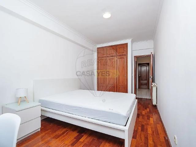 Apartamento alugar em Loures