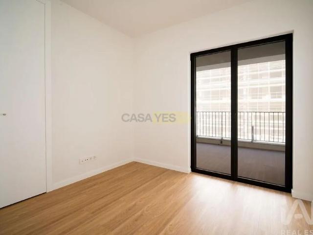Apartamento alugar em Urbanização do Almirante, Loures