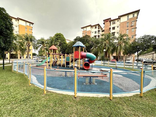Apartment for sale in Petaling, Damansara Damai