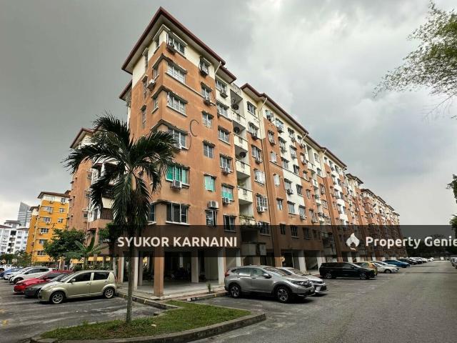 Apartment for sale in Petaling, Damansara Damai