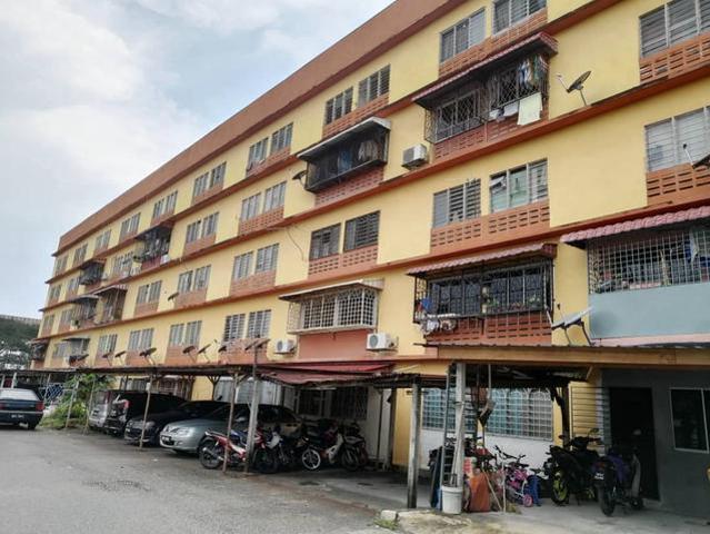 Flat for sale in Kajang, Langat
