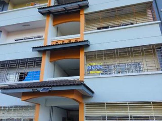 Apartment for sale in Malaka