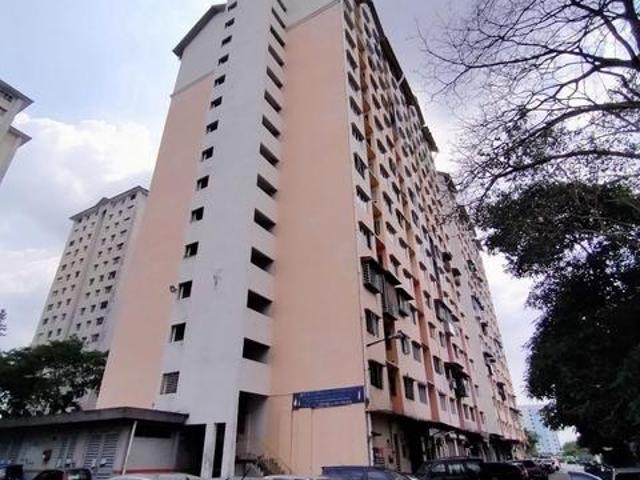 Apartment for sale in Petaling, Damansara Damai