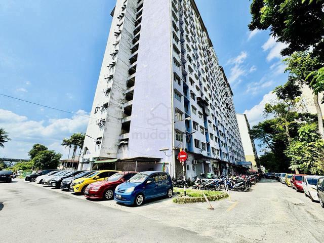 Apartment for sale in Petaling, Damansara Damai