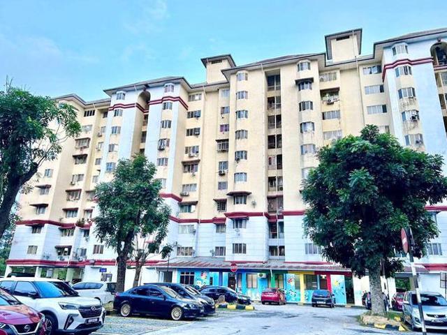 Apartment for sale in Kajang, Langat