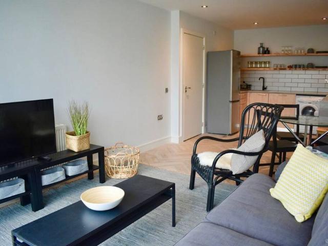 Apartment to rent in Bluebell, North Tipperary