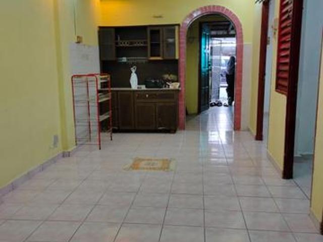Flat for sale in Petaling, Subang Jaya