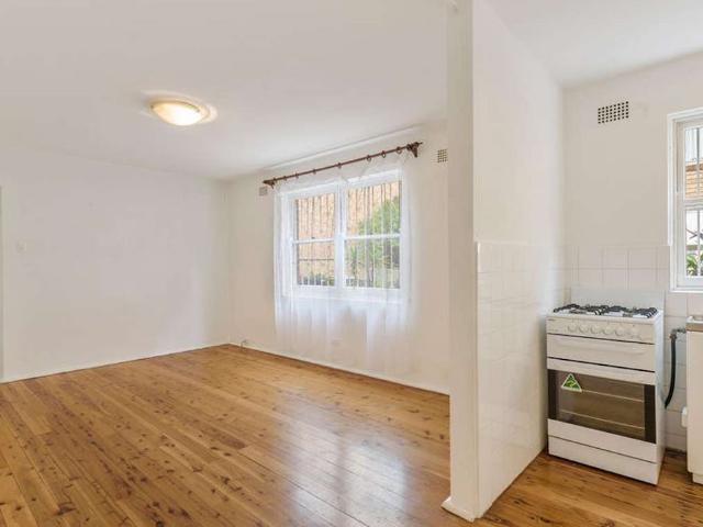 Apartment for rent in Rose Bay