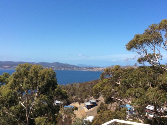 Apartment for rent in Sandy Bay