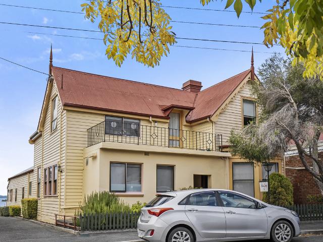 Apartment for rent in Battery Point