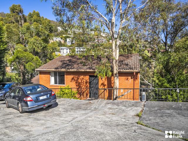 Apartment for rent in Sandy Bay