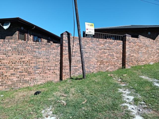 Apartment for rent in Wentworth, Durban