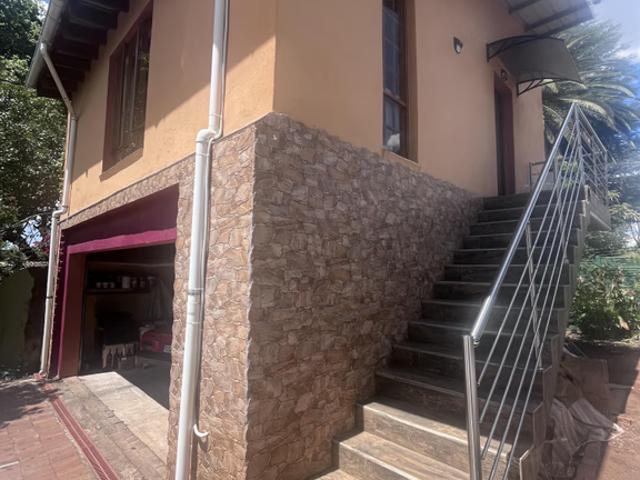 Apartment for rent in Greenside, Rosebank