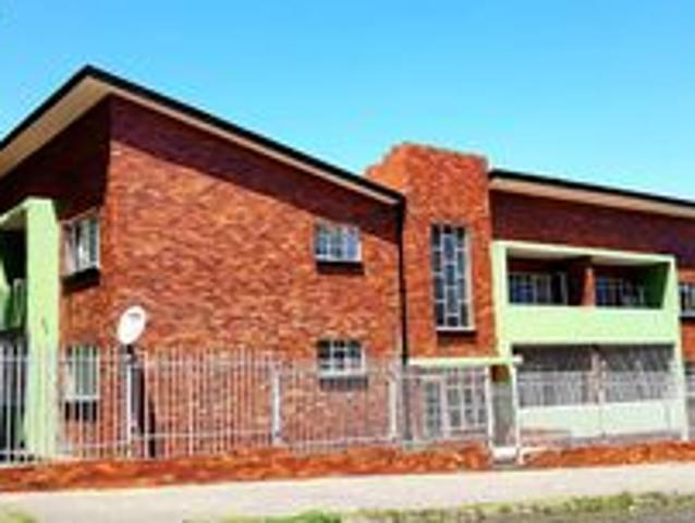Apartment for rent in Turf Club, Johannesburg