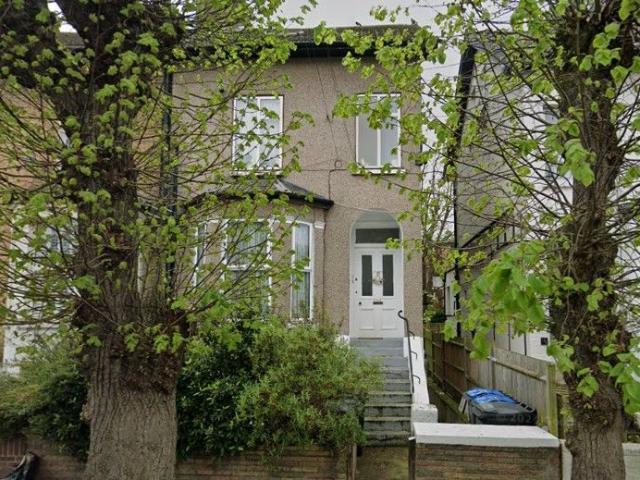 Apartment for rent in London Borough of Croydon, Addiscombe
