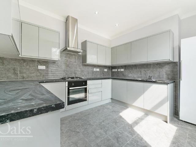 Flat for rent in Streatham, Greater London
