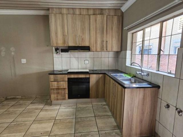 Apartment for rent in Waterkloof, Gauteng