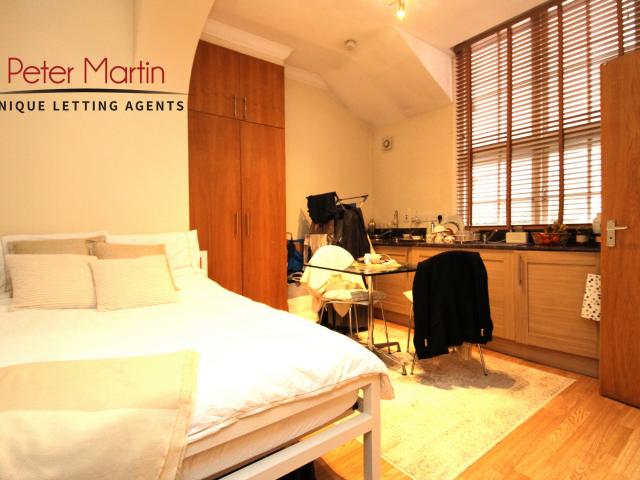 Studio for rent in Belsize Park, Greater London