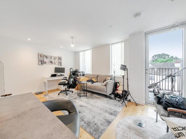 Apartment for rent in London Borough of Merton, Mitcham
