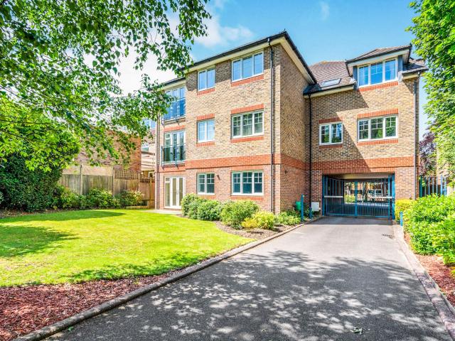 Apartment for rent in Carshalton Beeches, Greater London