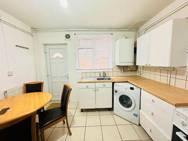 Apartment for rent in Hyson Green, Haddon