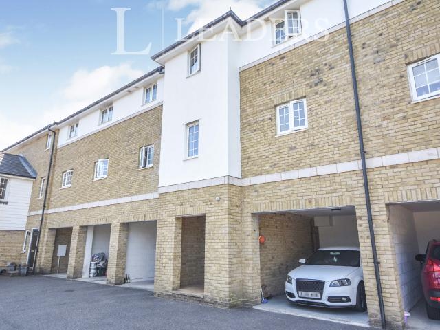 Apartment for rent in Chipping Hill, Essex