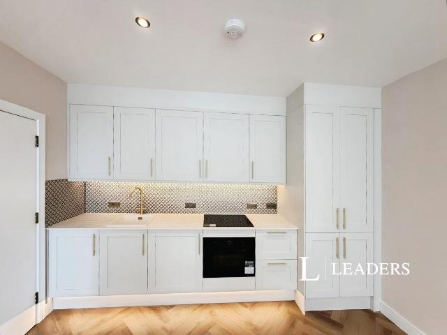 Apartment for rent in Cross In Hand, East Sussex