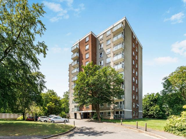 Apartment for rent in Carshalton Beeches, Greater London