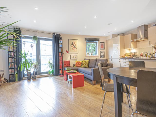 Apartment for rent in Battersea, Greater London